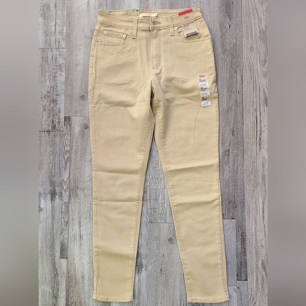 Levis 721 High Rise Skinny Khaki Color